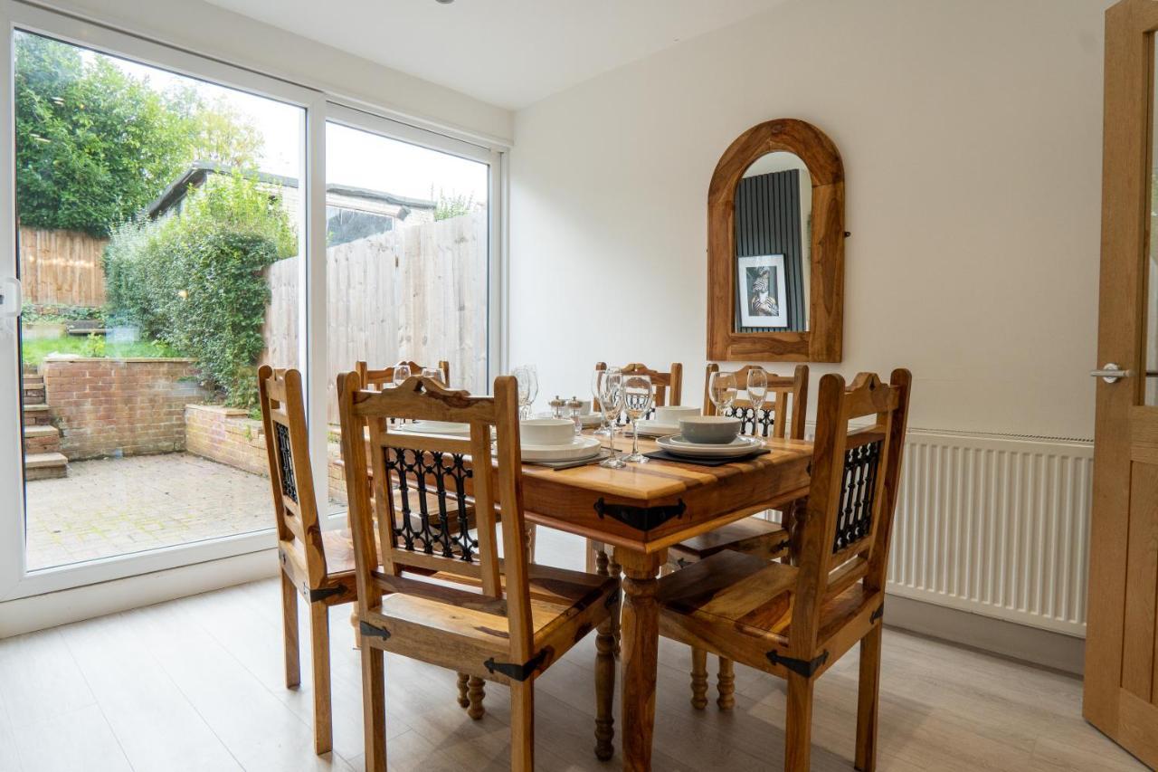 Sheldon House 3 Bed Cosy Home Nr Jlr & Nec Екстериор снимка