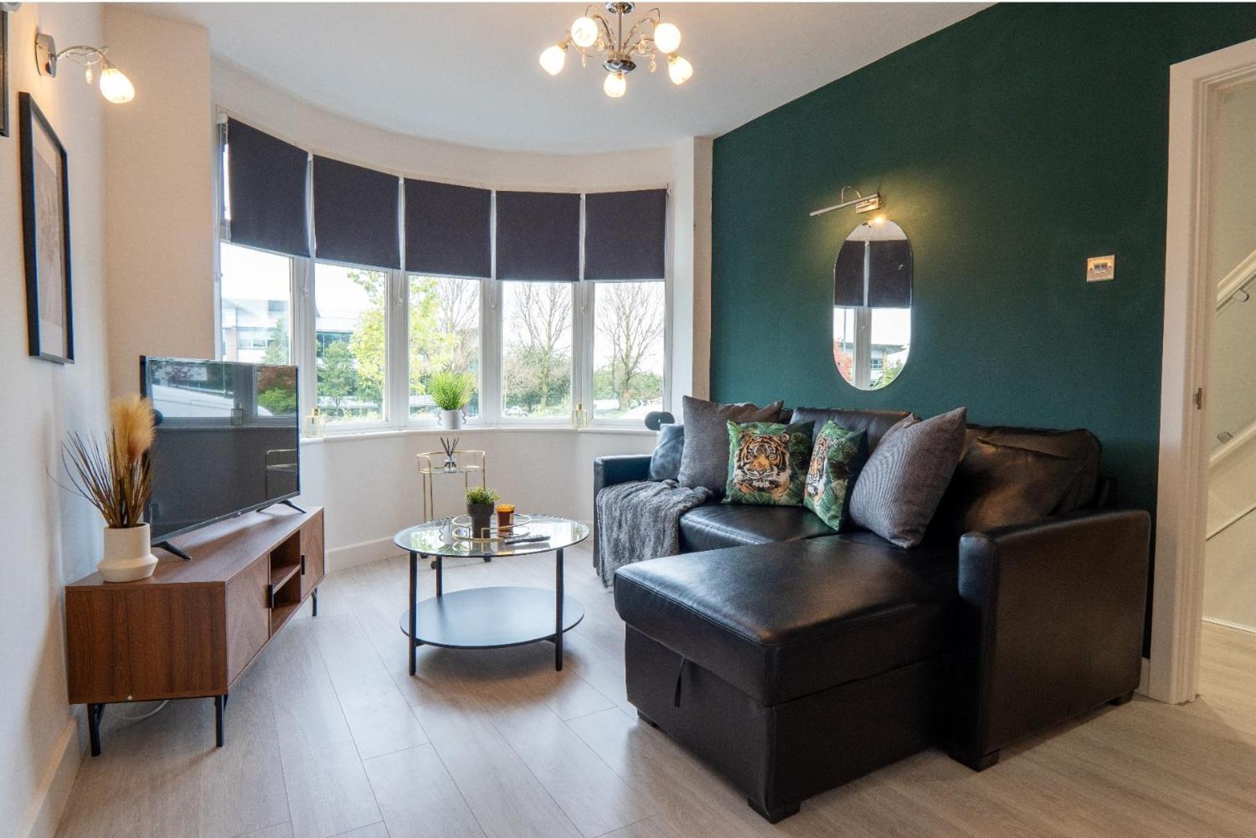 Sheldon House 3 Bed Cosy Home Nr Jlr & Nec Екстериор снимка